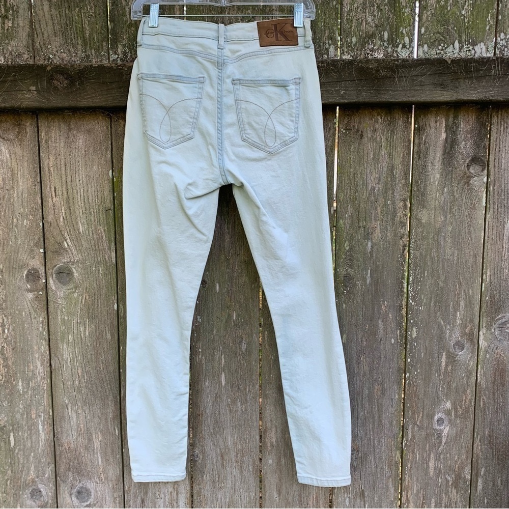 CALVIN KLEIN light blue denim skinny straight leg designer jeans - Picture 6 of 9